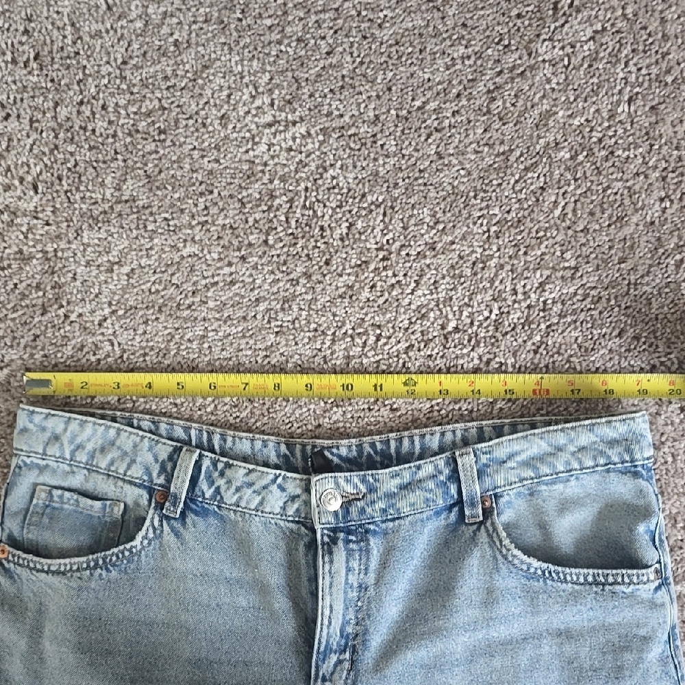 H&M High Waisted Denim Shorts Size 14 - Picture 5 of 7